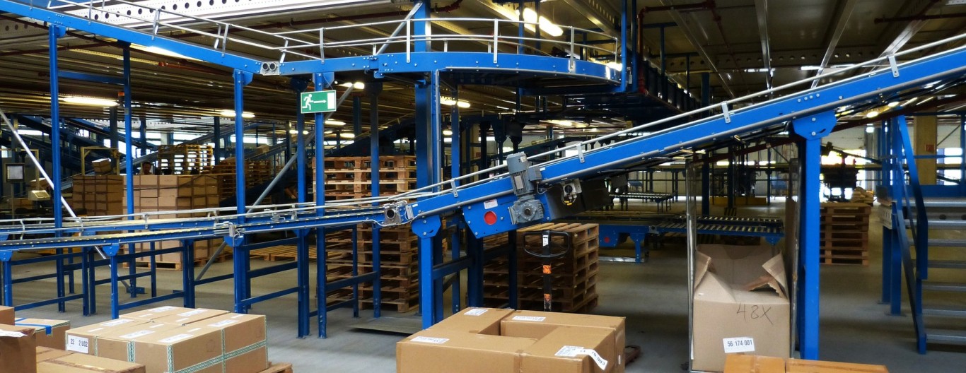logistics-852939_1920